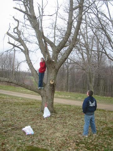 Photo of: Rachel and Nathaniel (Alexis' sister and brother) looking for hidden easter eggs